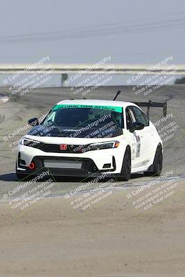 media/Nov-10-2024-GTA Finals Buttonwillow (Sun) [[9486b6e4c5]]/Group 3/Session 2 (Grapevine Exit)/